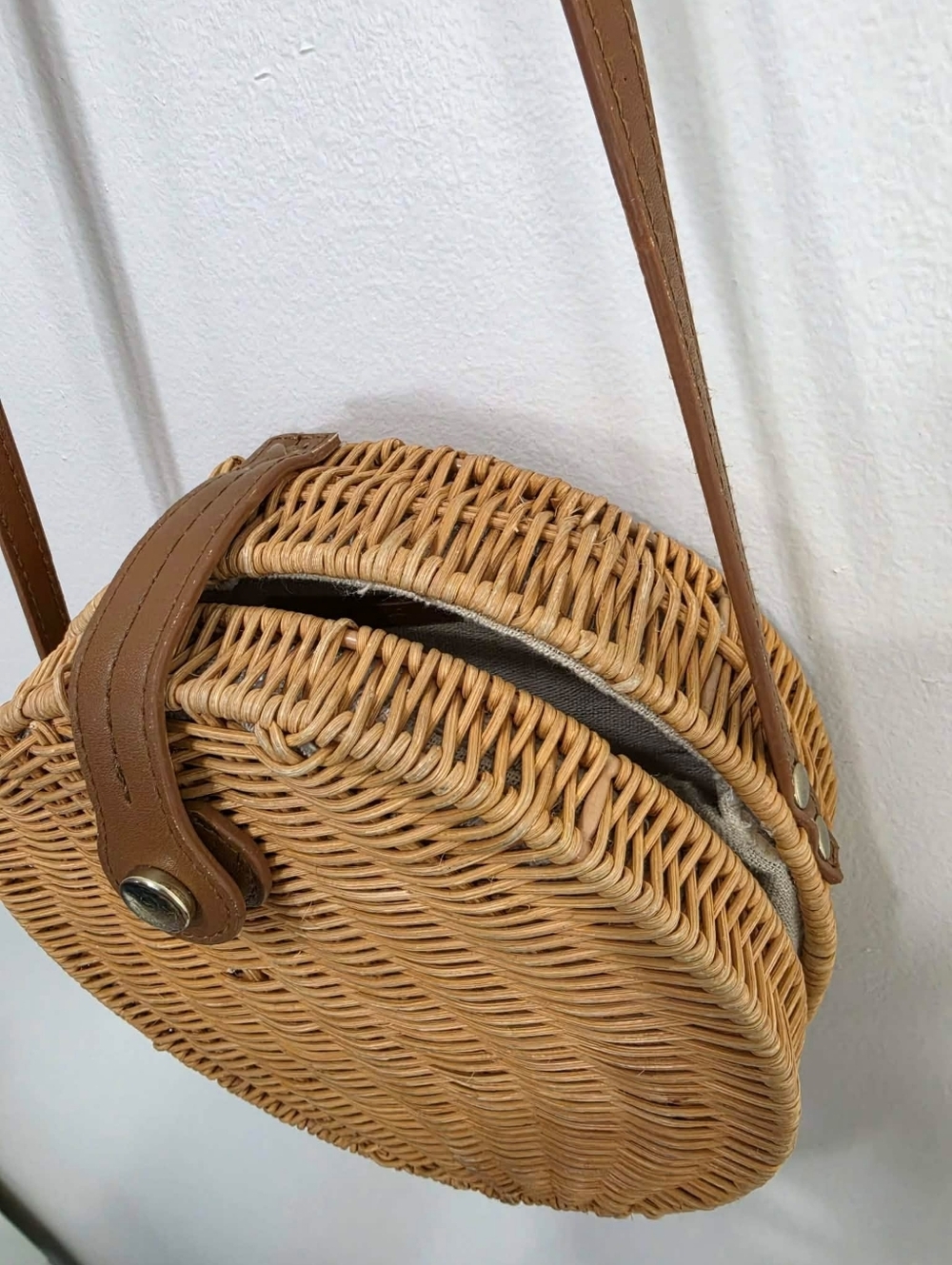 Zara Woven Round Crossbody Tan Bag - Picture 5 of 10